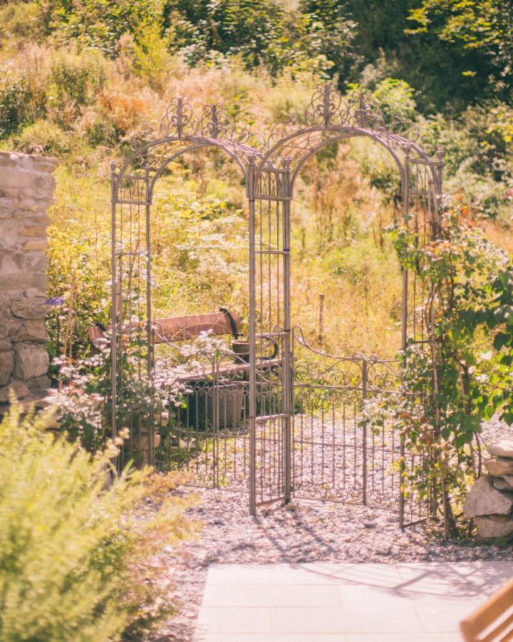 فندق Nefer, Haus باد جاستاين المظهر الخارجي الصورة